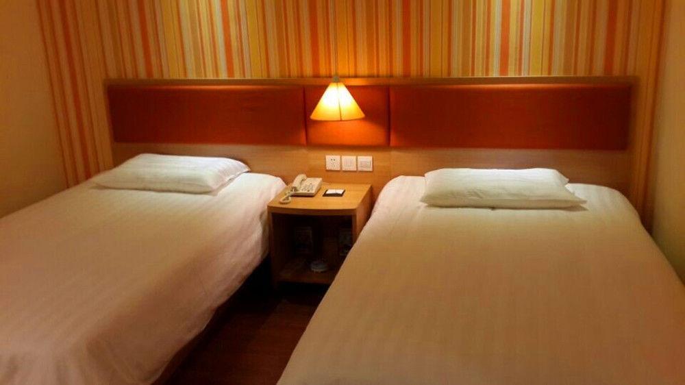 Home Inn Canton Esterno foto