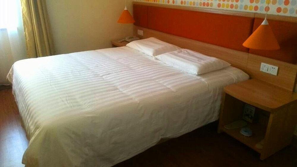 Home Inn Canton Esterno foto