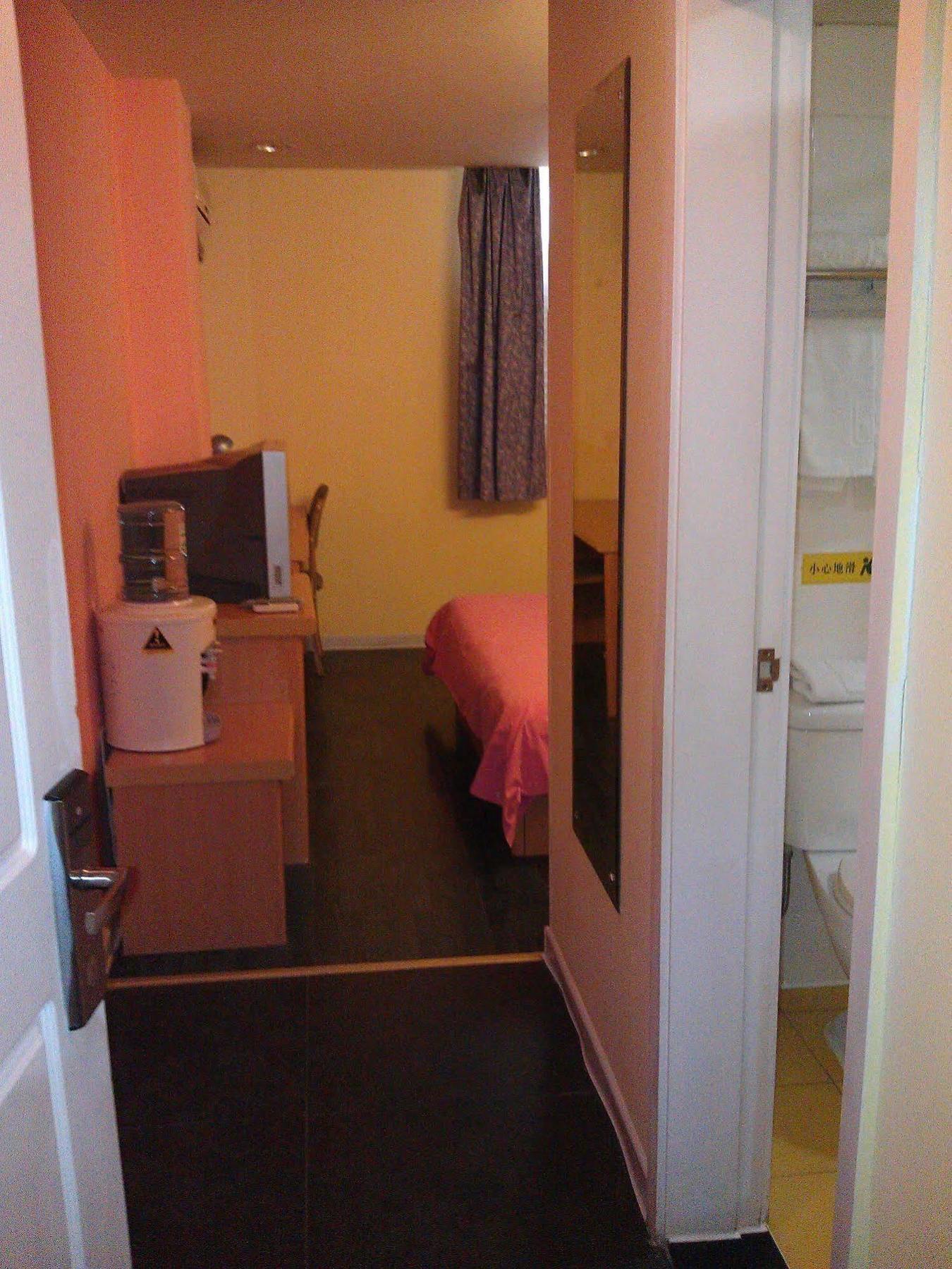 Home Inn Canton Esterno foto